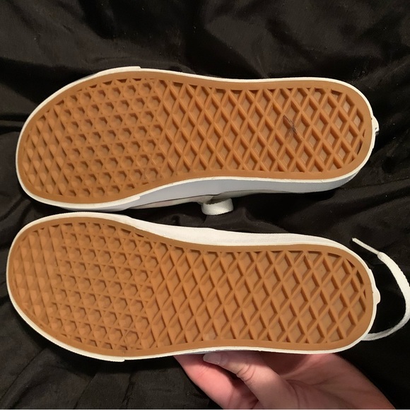 LIKE NEW CHECKERED VANS🏁 - Picture 9 of 10